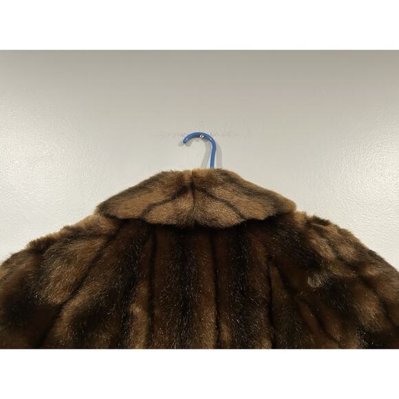 St. John Coat Collection Faux Fur Coat Size 4 NEW - Picture 7 of 11